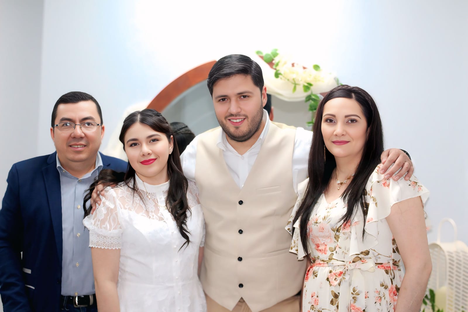 A photo from Efra and Susi's wedding gallery.